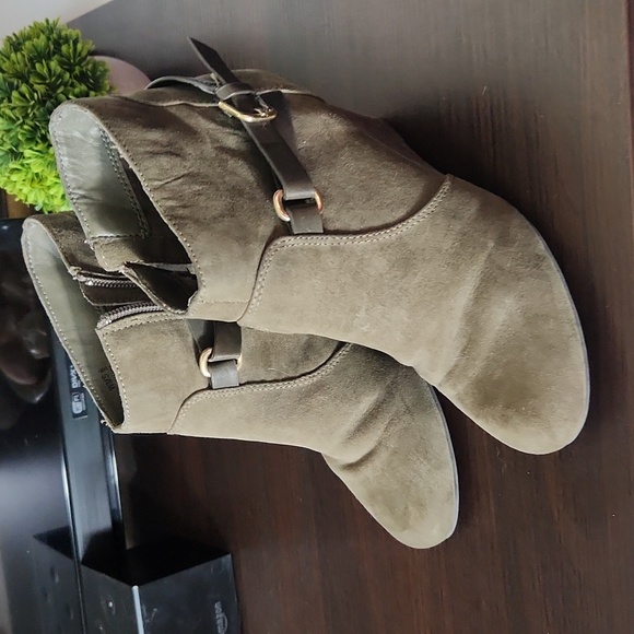 Report Shoes - Report Suede Sage green wedge zip ankle booties